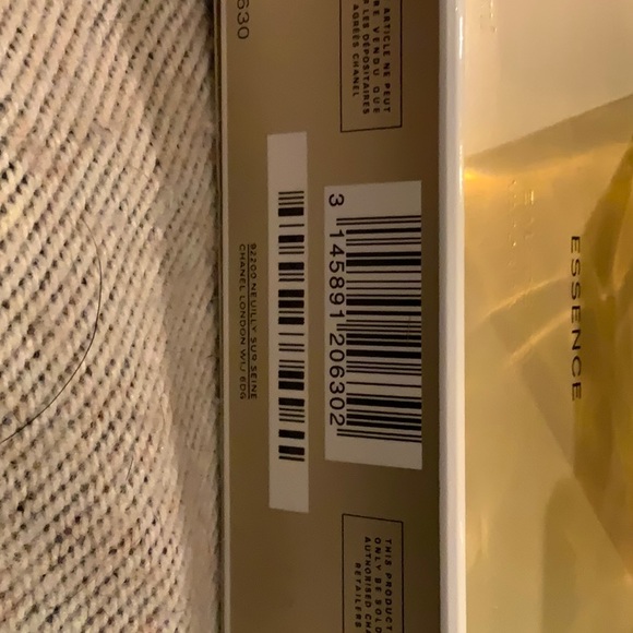 Chanel Gabrielle Essence parfume - Picture 3 of 7